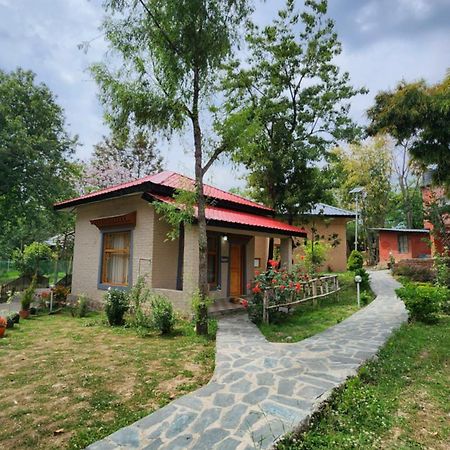 Namlang Resort บีร์ ภายนอก รูปภาพ