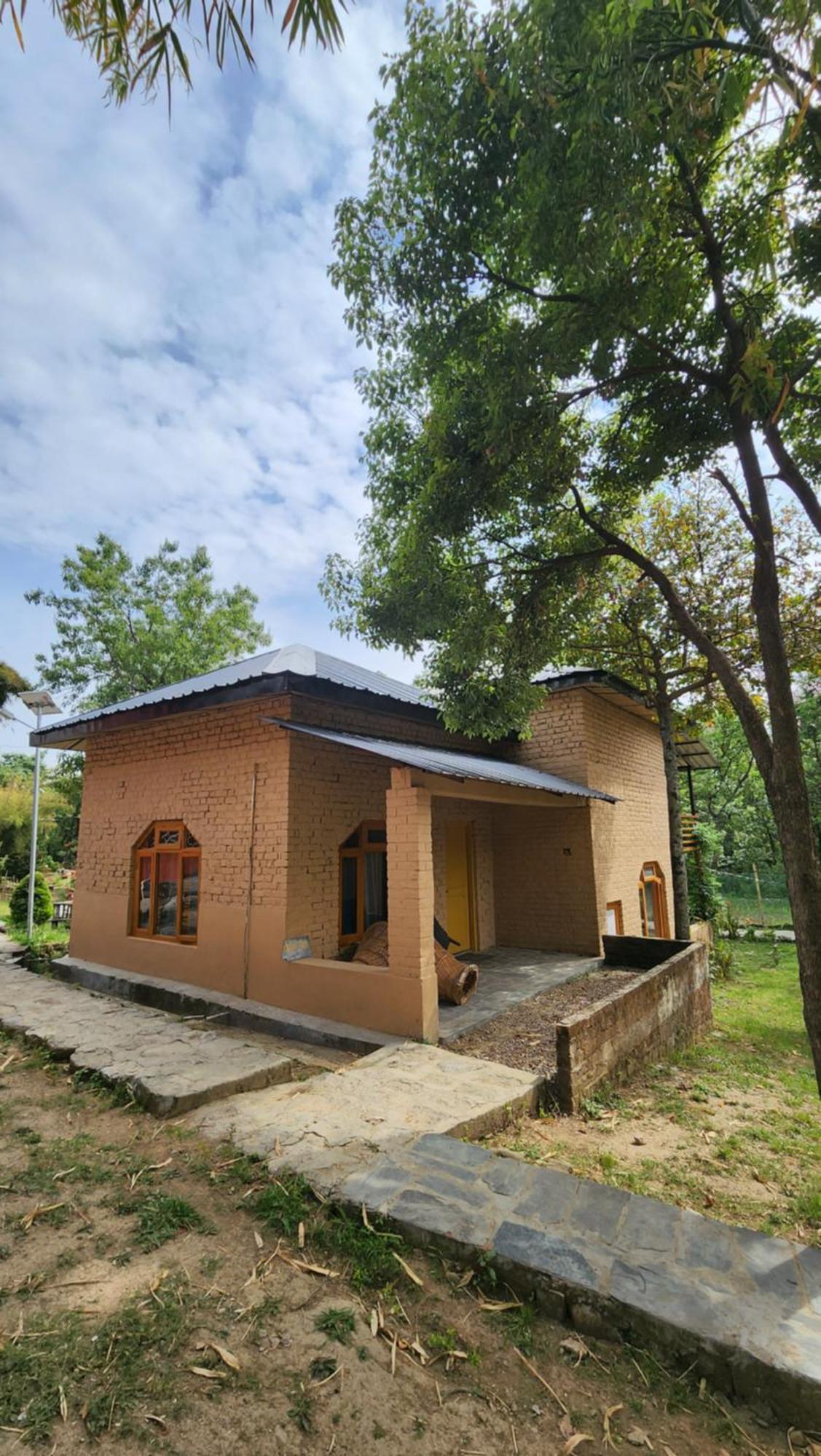 Namlang Resort บีร์ ภายนอก รูปภาพ